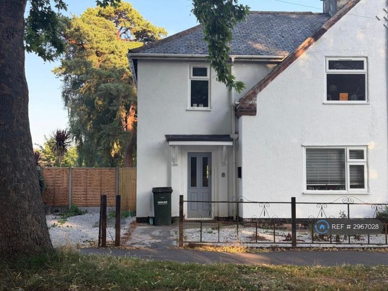 4 bedroom house in Conway Road, Nottingham, NG4 (4 bed) (#2967028)