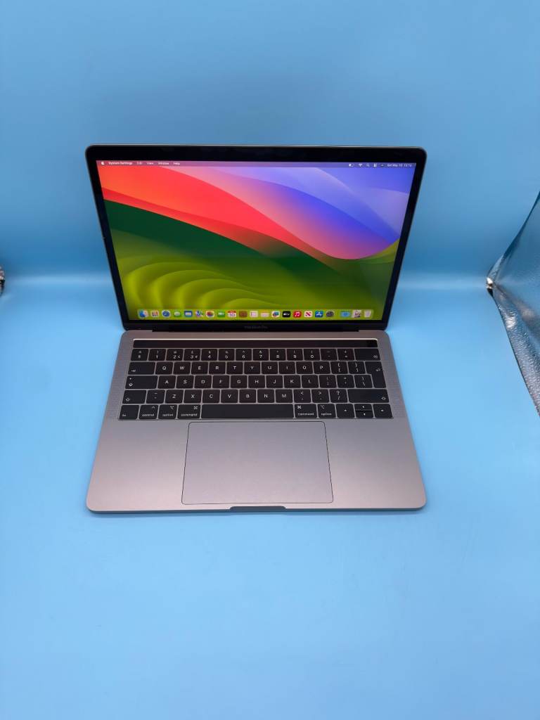 Apple MacBook Pro 2019 OSX sequoia 2025 intel i5 16GB Ram Super Fast Flash SSD Touchbar 4k