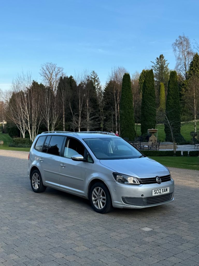 Volkswagen Touran 2.0 TDI 2012 ..7 seats