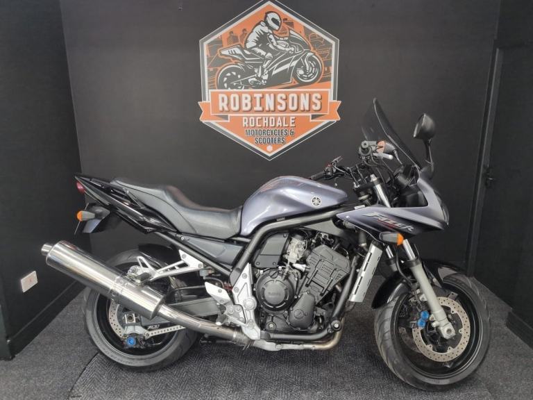 2004 04 Yamaga FZS 1000 Fazer very clean example
