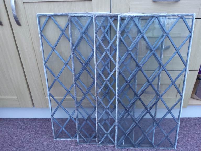 4 Leaded Window Panes