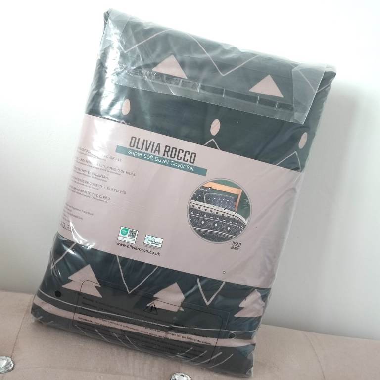 Olivia Rocco king size duvet cover set.