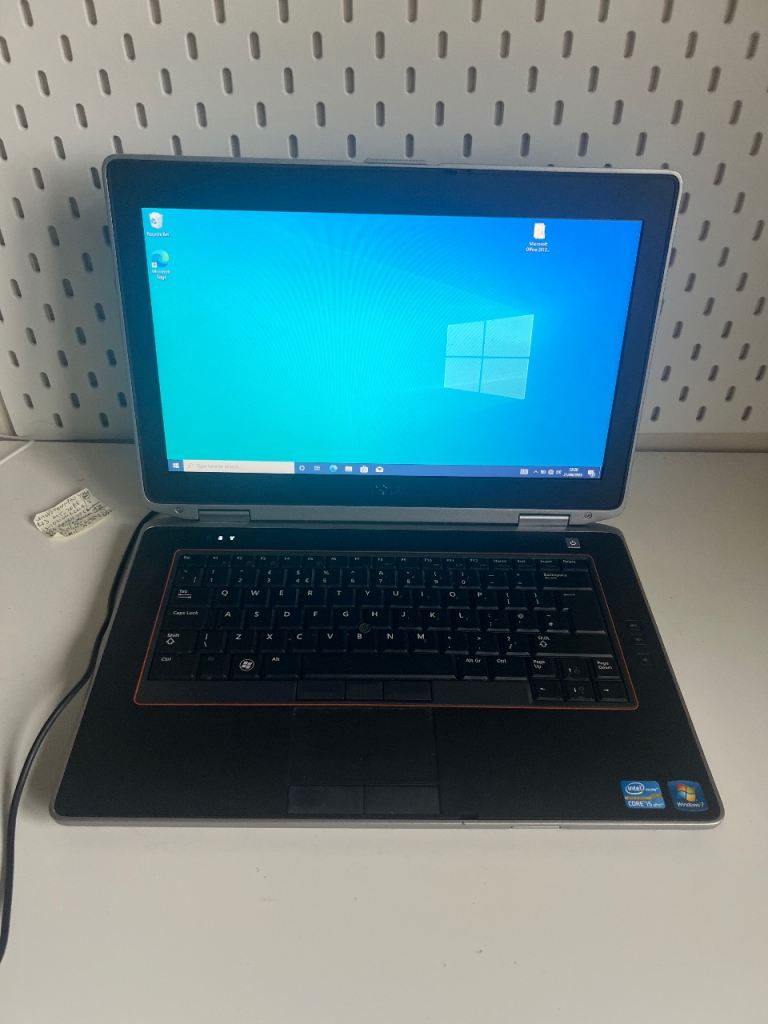 Windows 10 Dell , i5, 8 GB , 1 TB , battery doesnot charge , works fine with charger