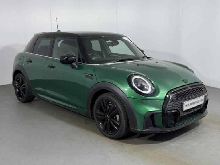MINI HATCHBACK 1.5 Cooper Sport Premium 5dr Auto