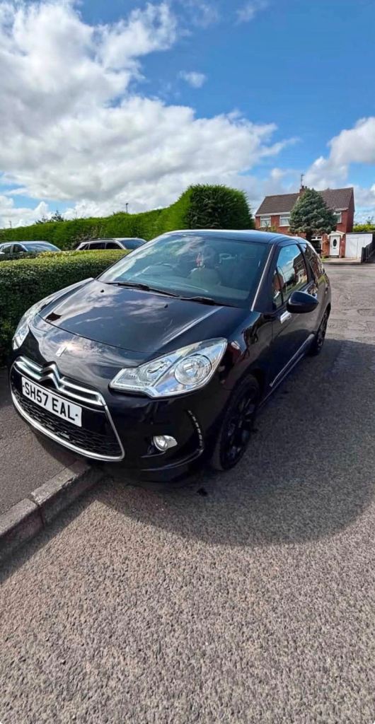 Citroen, DS3, Hatchback, 2013, Manual, 1560 (cc), 3 doors