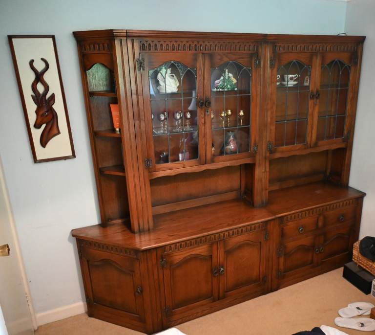 Display cabinet. 