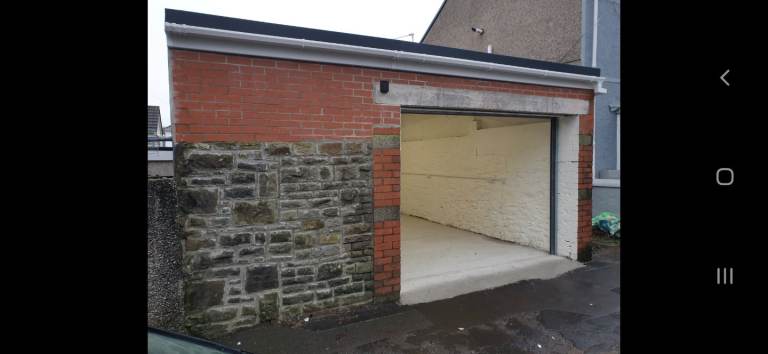 Double Garage/Storage Unit to Rent, with Electricity, Uplands, Swan