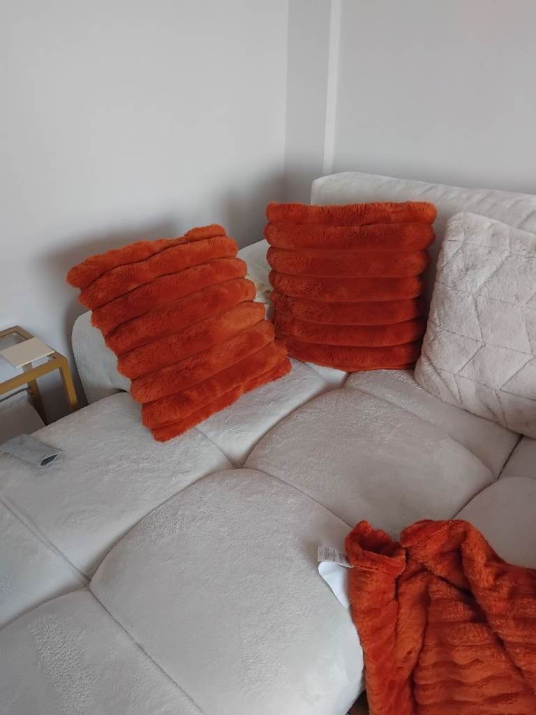 Cushions and throw