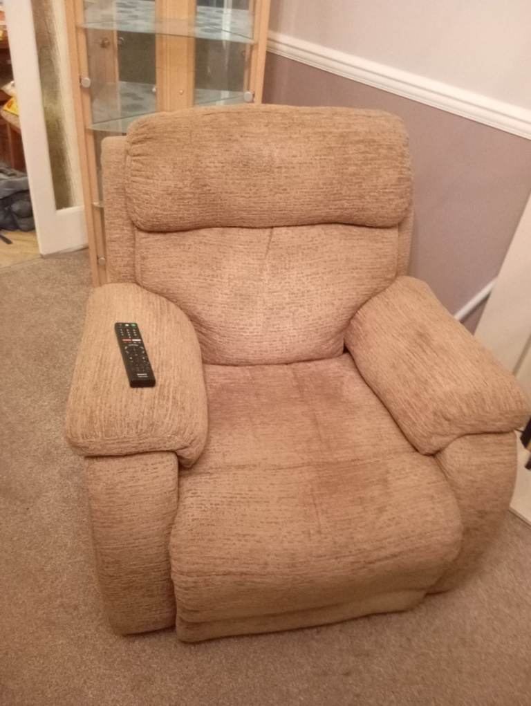 Sofa and chair both reclining 