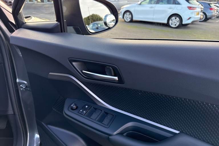 2022 Toyota C-HR 1.8 VVT-h Icon CVT Euro 6 (s/s) 5dr SUV PETROL/ELECTRIC Automatic