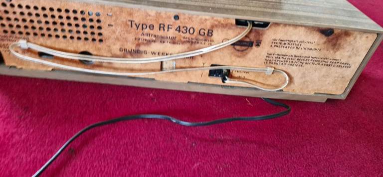 Vintage Grundig RF430 Radio
