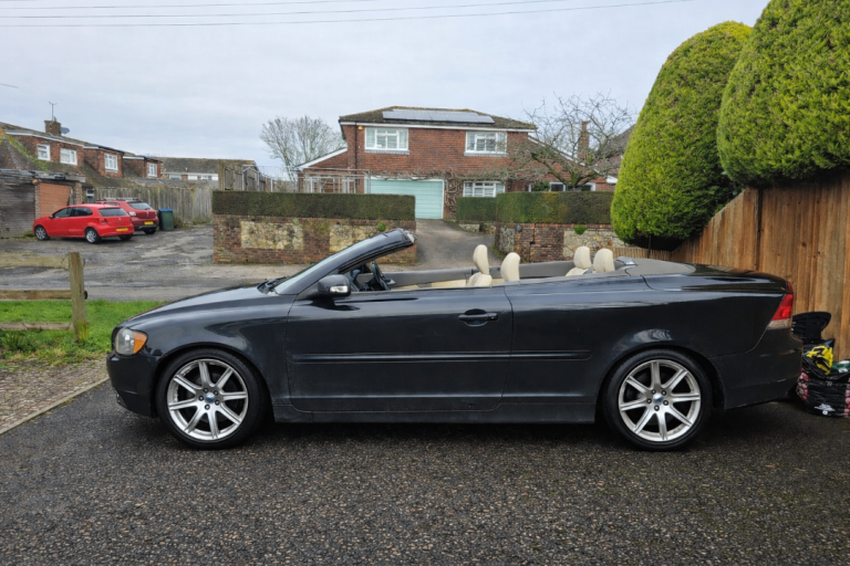 Volvo C70  D5 Convertible  automatic 