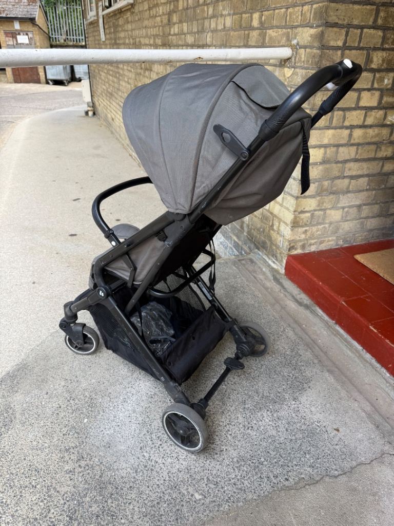 Hauck Good Condition Pushchair/Stroller for Sale - Khaki