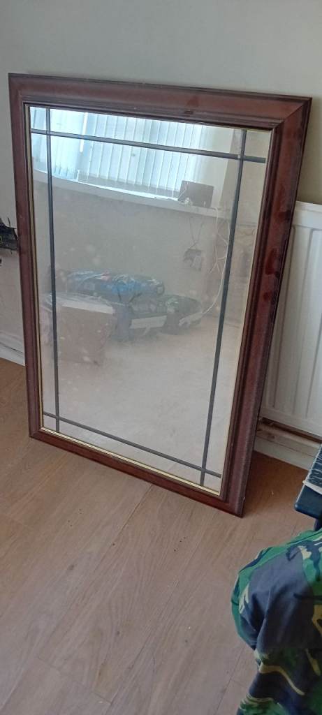 Large mirror 
