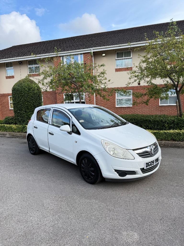 Corsa full service history 12 month mot quick sale