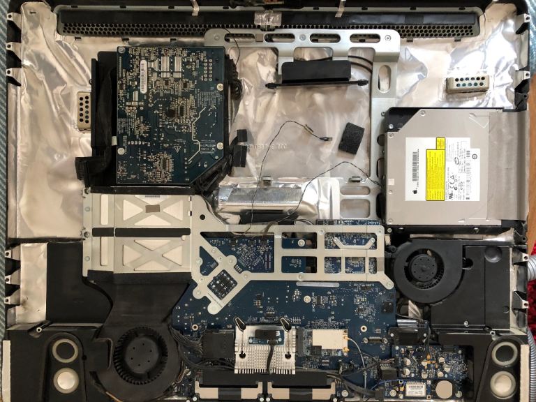 Apple iMac A1225 24inch Desktop - MB418B/A 2.8Ghz Intel Core 2 Duo Extreme