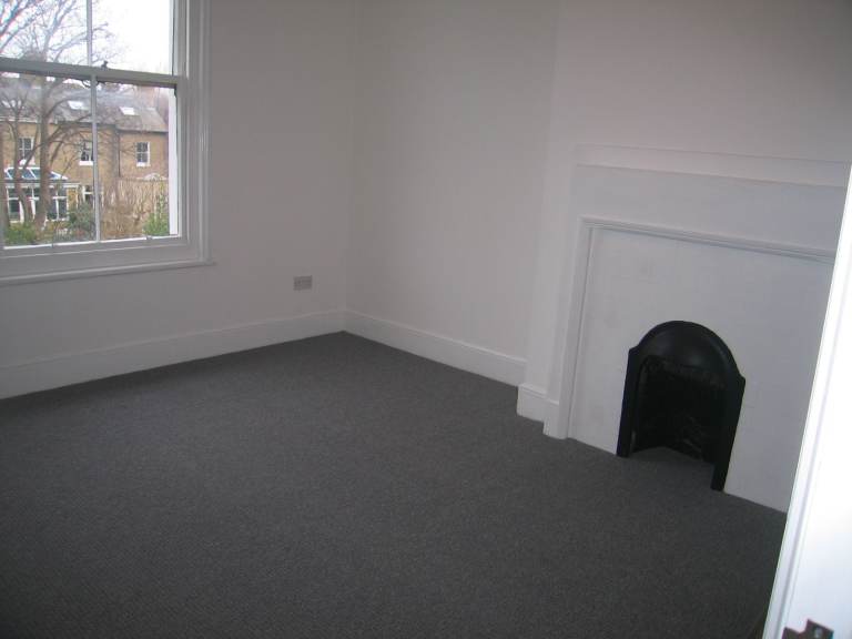 CENTRAL HOVE - Available Now