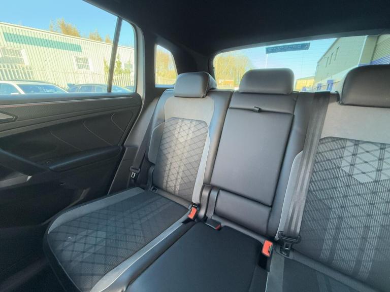 2021 Volkswagen Tiguan 1.5 TSI R-Line SUV 5dr Petrol DSG Euro 6 (s/s) (150 ps) SUV Petrol Automatic