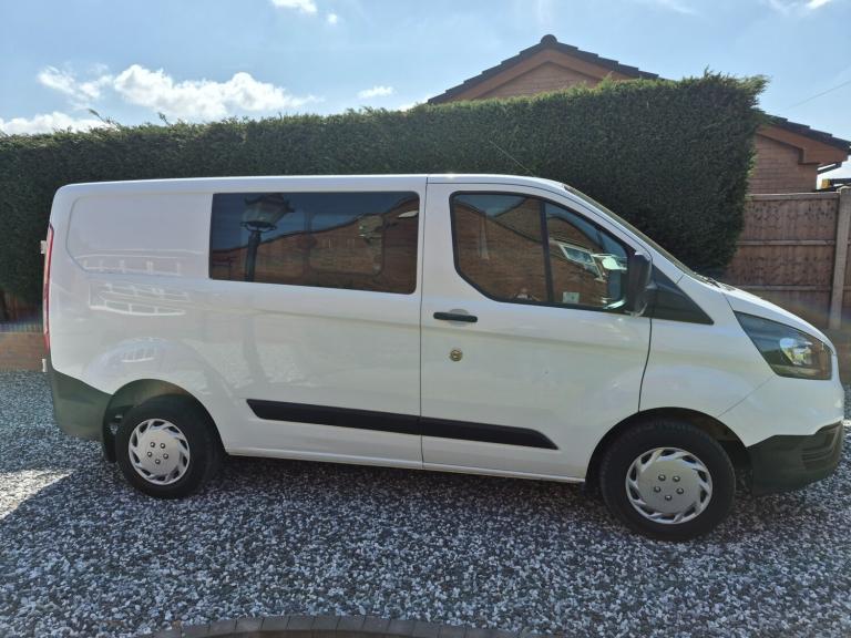 2018 Ford Transit Custom 2.0 TDCi 105ps Low Roof D/Cab Van PANEL VAN Diesel Manual