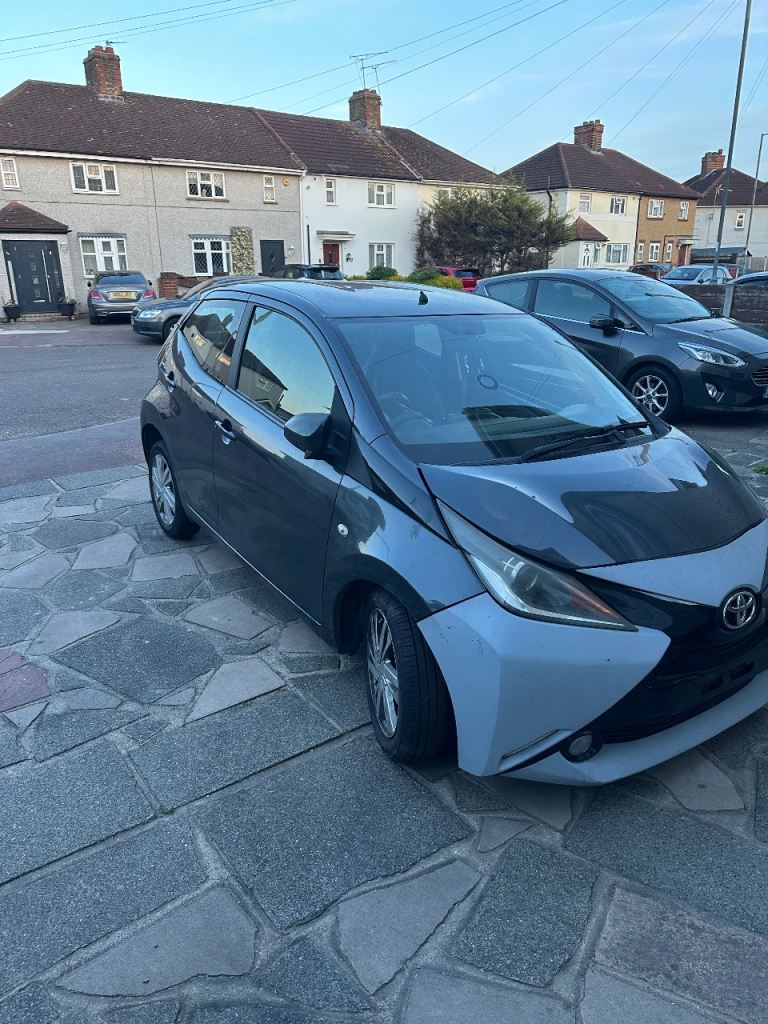 Toyota, AYGO, Hatchback, 2014, Manual, 998 (cc), 5 doors