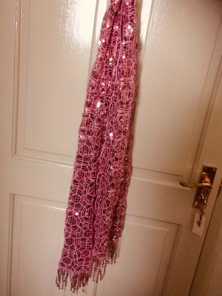 PINK GLITTER GLORY SCARF!