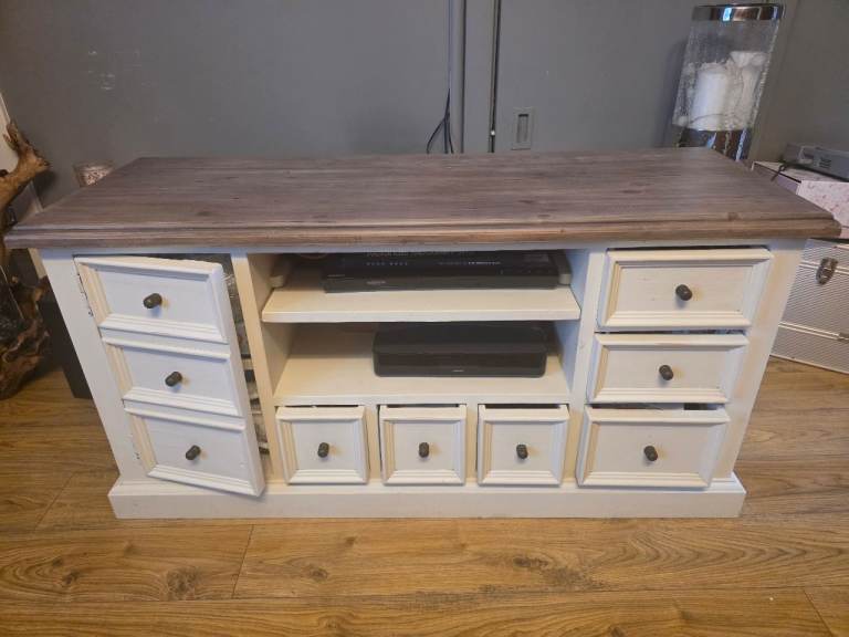 Cornwall living room furniture set -  coffee table/ Tv Unit / console