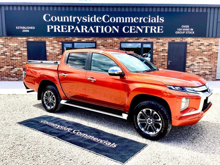 2021 Mitsubishi L200 2.2DI-D 150BHP BARBARIAN 4WD / PICK UP / CREW CAB / BEST COLOUR / STUNNING  ...