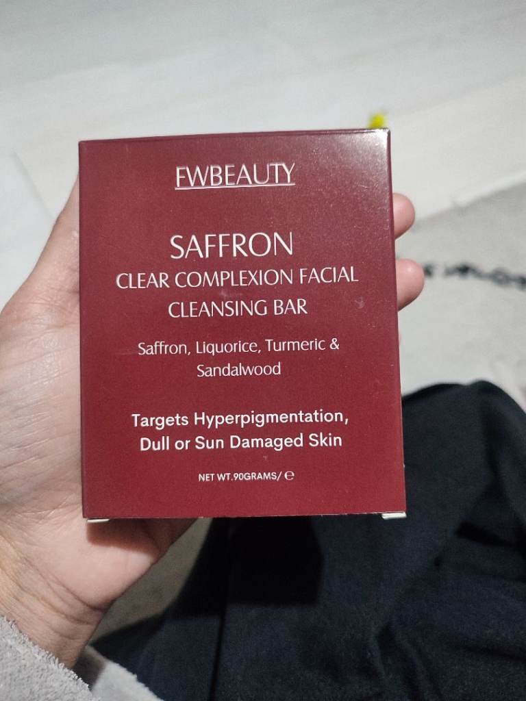 FWBEAUTY Saffron Clear Complexion Facial Cleansing Bar - NEW