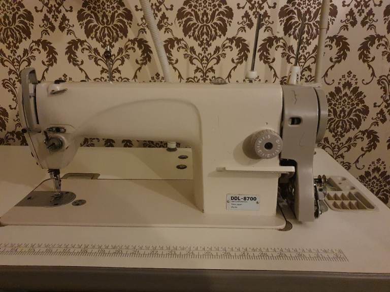 Juki DDL-8700 Industrial Sewing Machine – Great Condition
