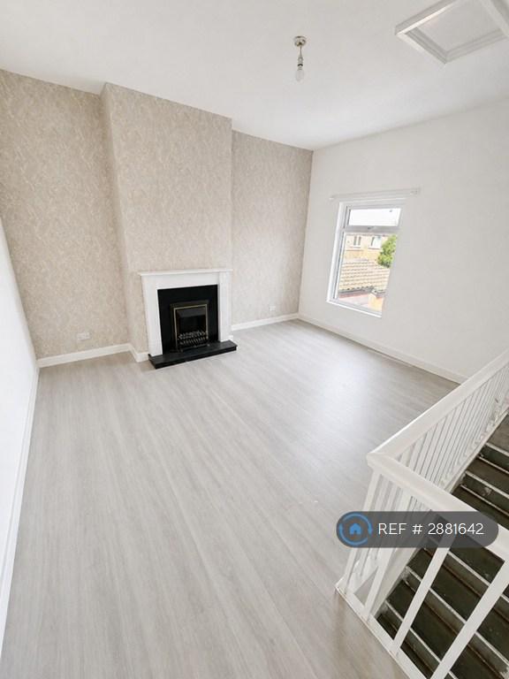 1 bedroom flat in Sutton, St. Helens, WA9 (1 bed) (#2881642)