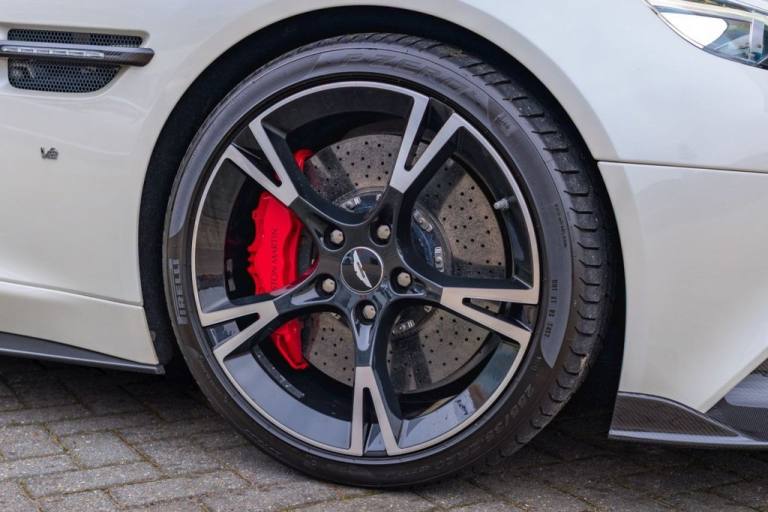 2017 Aston Martin Vanquish Vanquish S Coupe Coupe Petrol Automatic