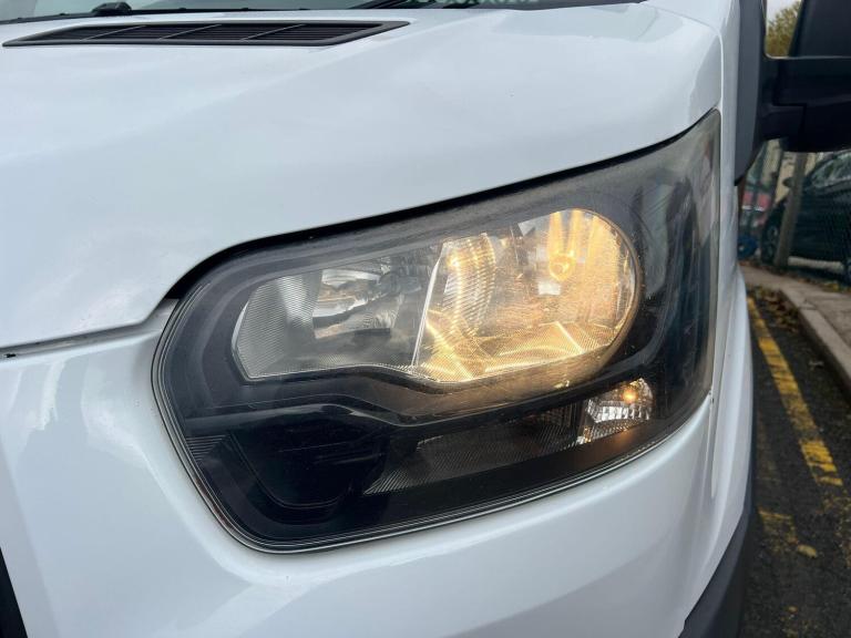 2016 Ford Transit 2.0 TDCi 130ps Chassis Cab CHASSIS CAB DIESEL Manual