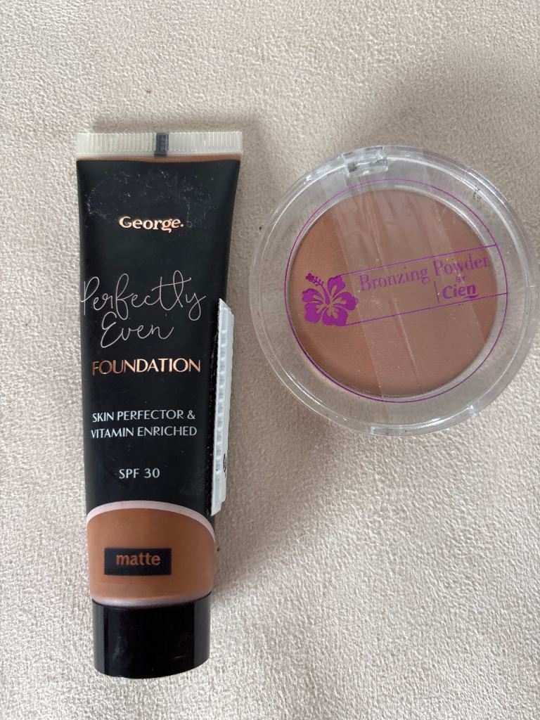 Foundation and bronzing powder 