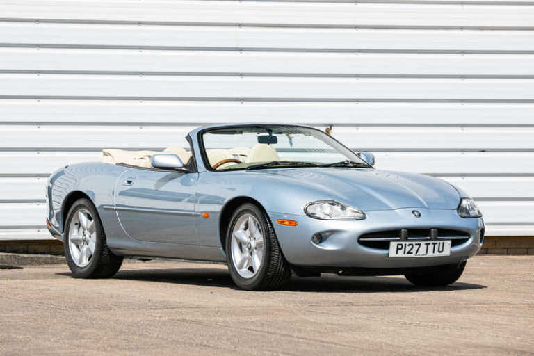 1996 Jaguar XK8 4.0 2dr Auto CONVERTIBLE PETROL Automatic