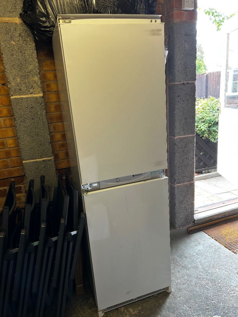 Hotpoint Fridge Freezer – White, Good Condition