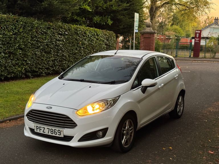 Ford, FIESTA, Hatchback, 2013, Manual, 1498 (cc), 5 doors