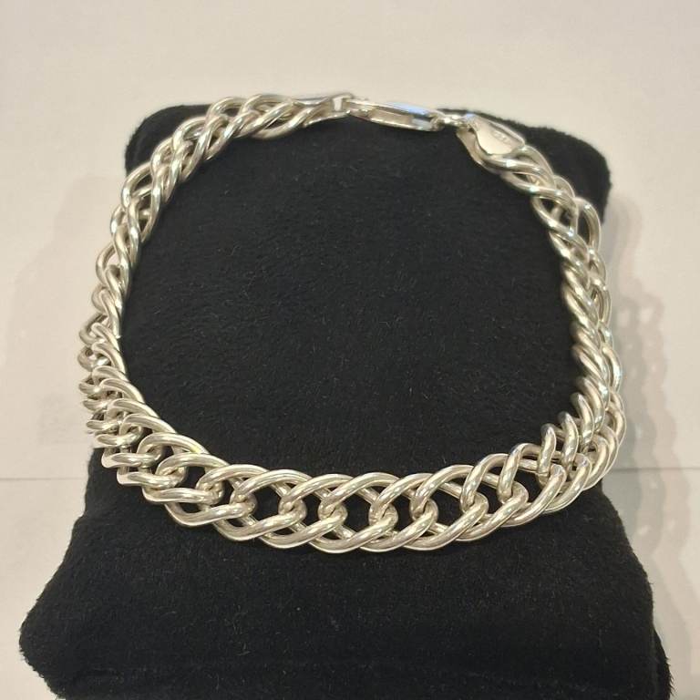 Sterling Silver Bracelet Hallmarket 925 Italy,Weight-9,65,Length-21 Centimeters