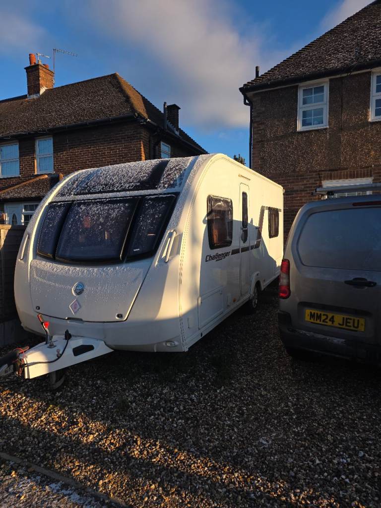 Swift caravan 2012 4 birth