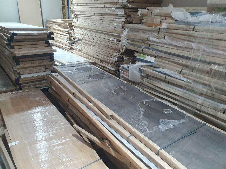 Luxury Laminate Wren Kitchen Worktops Countertops. All available styles, sizes & prices are listed.