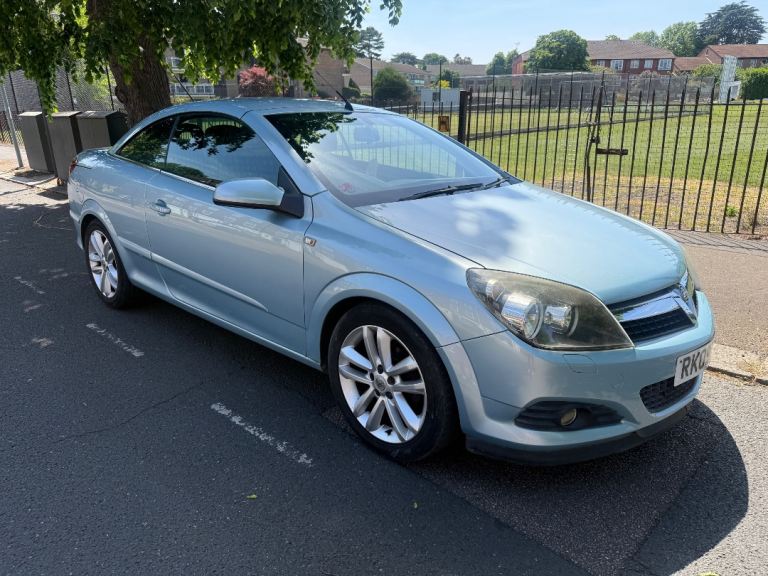 Vauxhall, ASTRA, Convertible, 2009, Manual, 1598 (cc), 3 doors