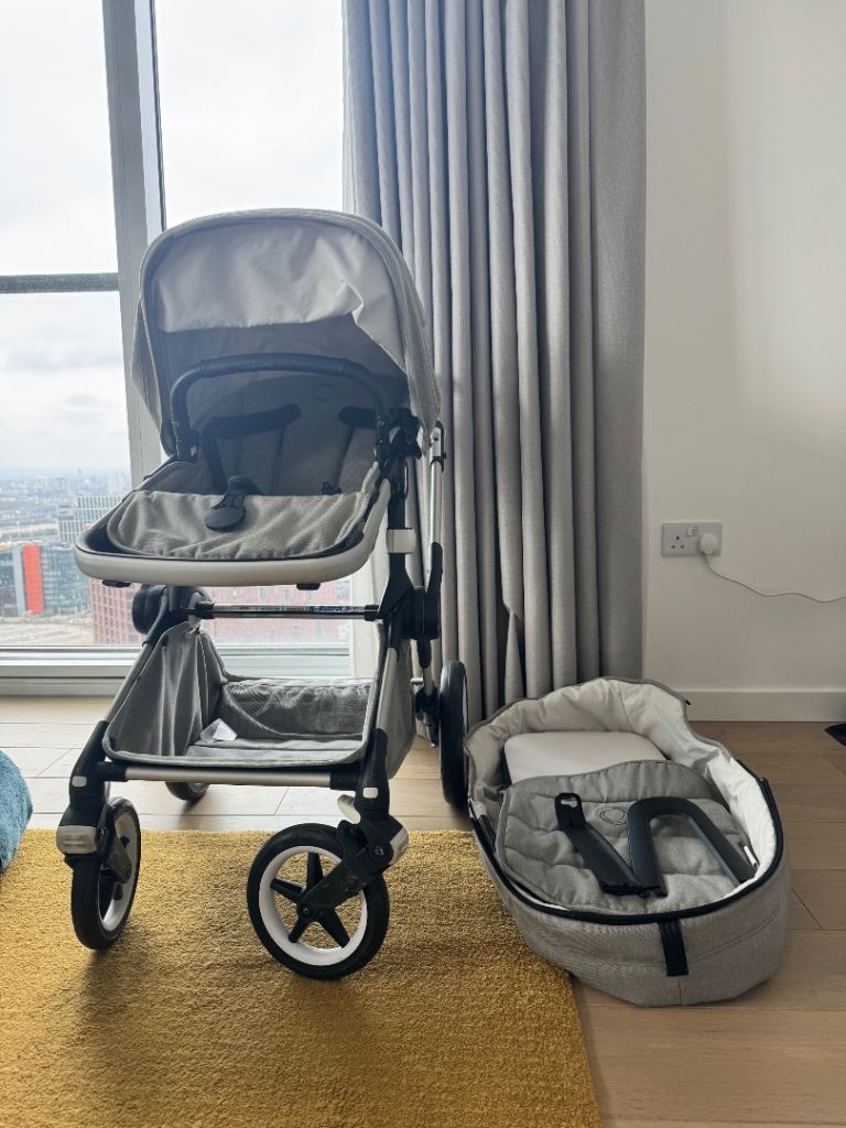 Bugaboo fox2 stroller with Bassinet
