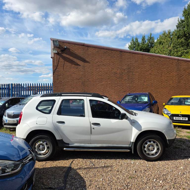 DACIA DUSTER ACCESS 4X2 MODEL 1.6 PETROL 105 BHP LOW MILES 65K 12 MONTHS MOT&FULL HISTORY SERVICE!!!