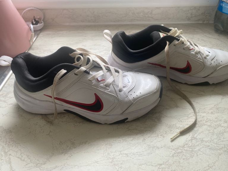 Mens nike trainers size 8