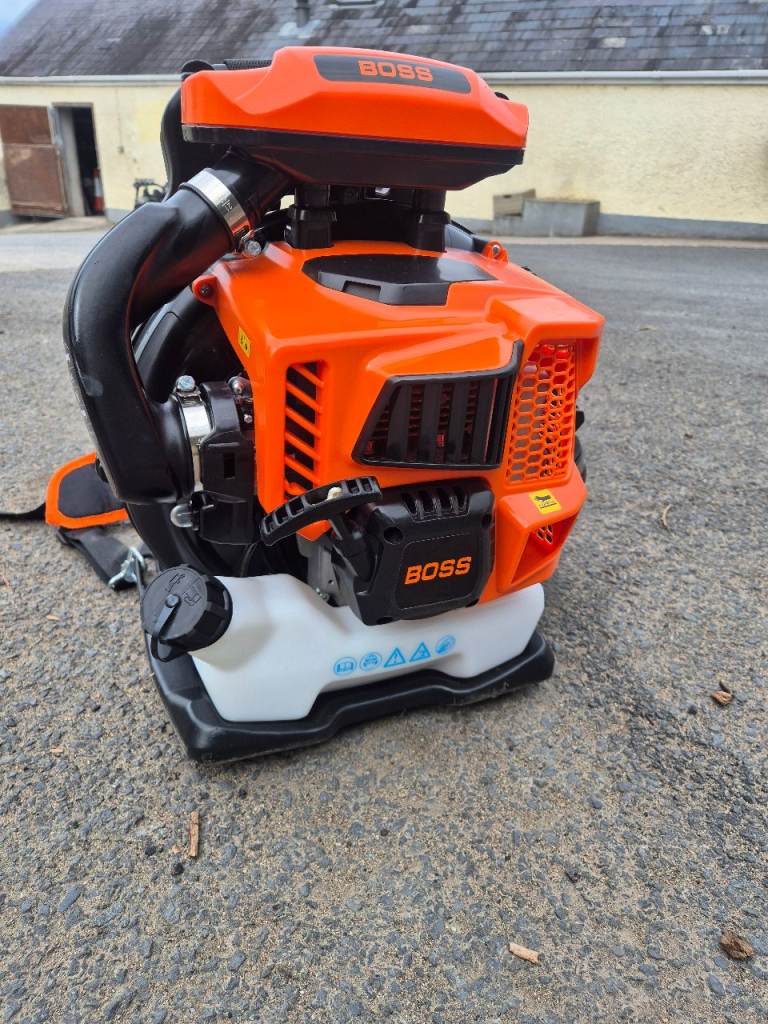 Boss backpack blower