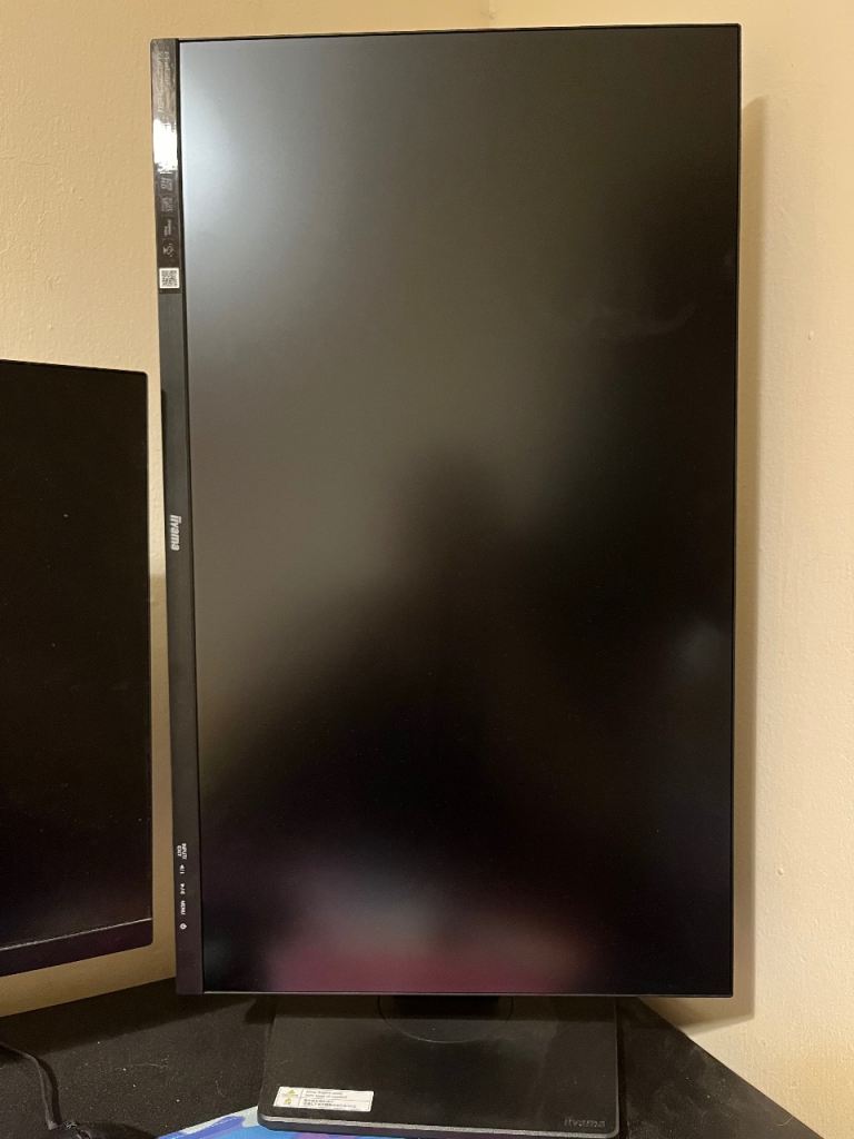 iiyama 27” Montiot Horizontal/Vertical