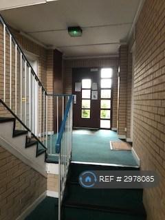 2 bedroom flat in Springburn Road, Glasgow, G21 (2 bed) (#2978085)