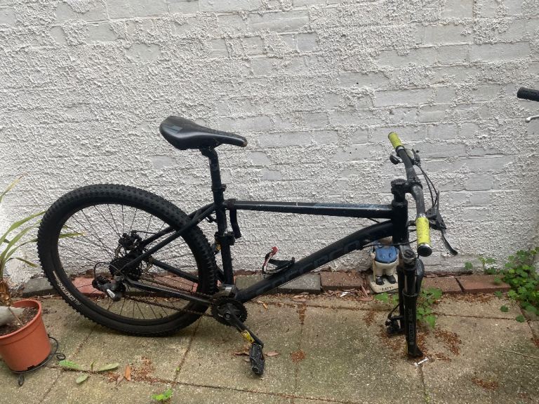 Carrera vengeance mountain bike 
