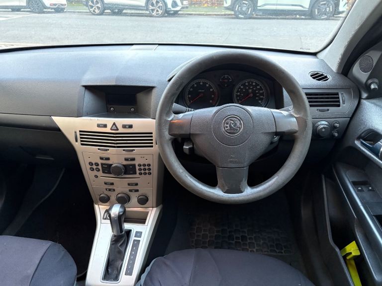 Vauxhall, ASTRA, AUTOMATIC, 2008, Lovely Drive