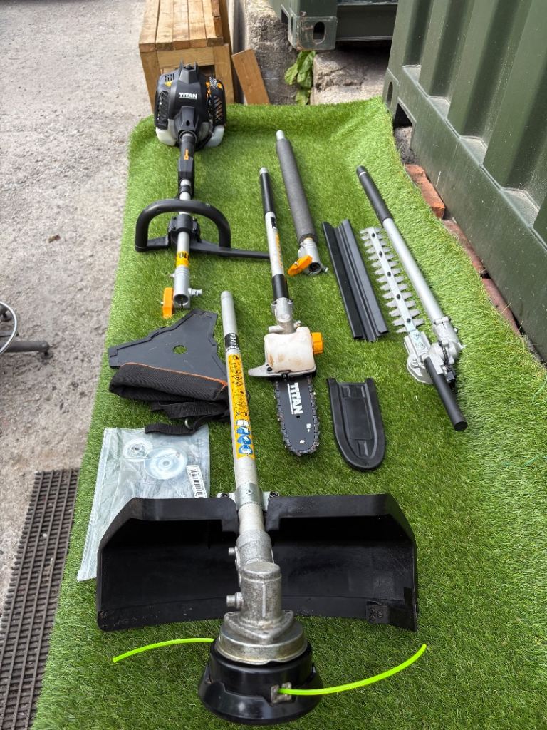 Garden Multi tool Long Reach. Hedge Trimmer, Pruner and Strimmer. 