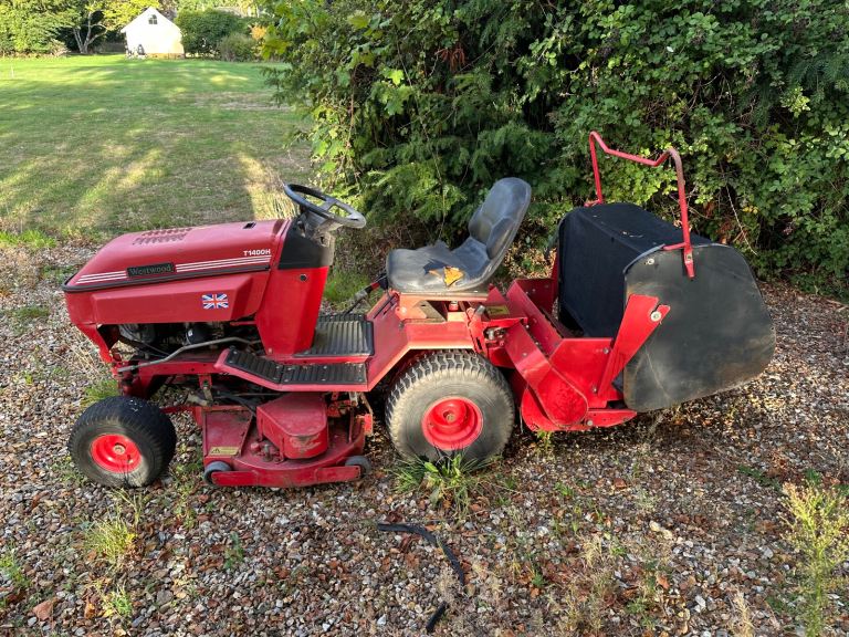 Westwood T1400H Petrol Ride on Mower - spares or repair
